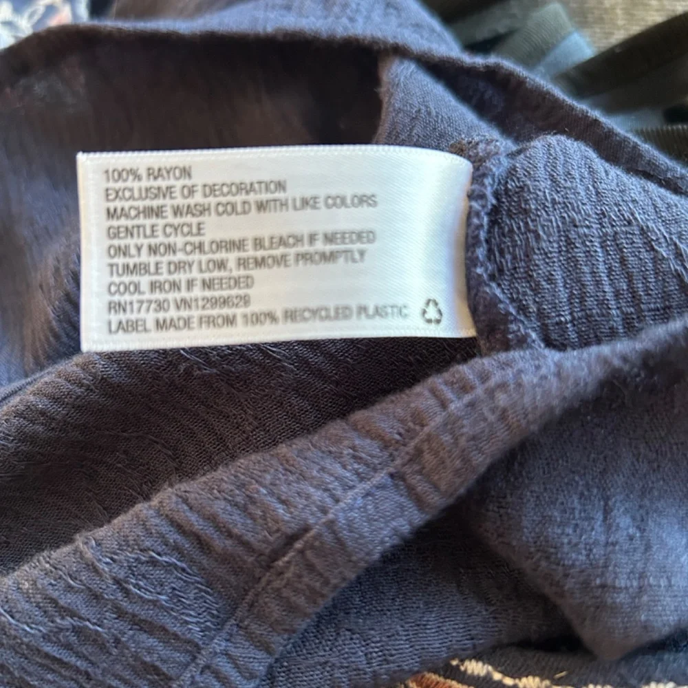 Blouse - Picture 7 of 7